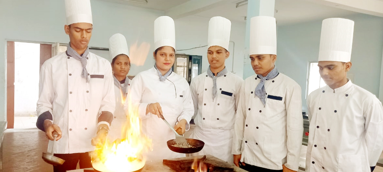 FOOD PRODUCTION LABS/ TRAINING KITCHENS